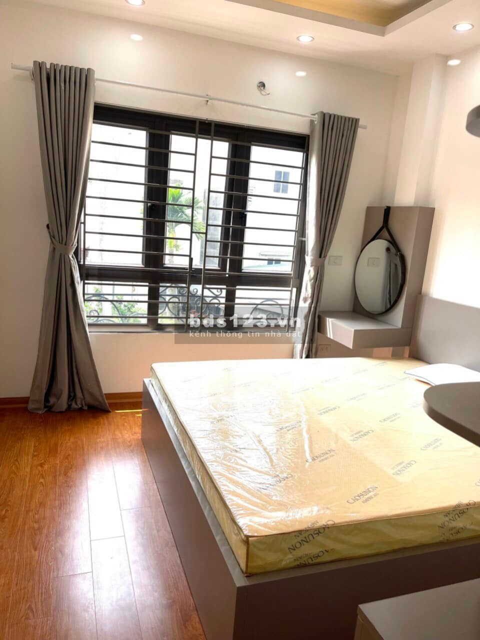 Bán nhà Phú Minh, Phúc Diễn TT Bắc Từ Liêm, gần quận ủy 37m, 5 tầng, mặt tiền 3.5m giá hơn 4 tỷ