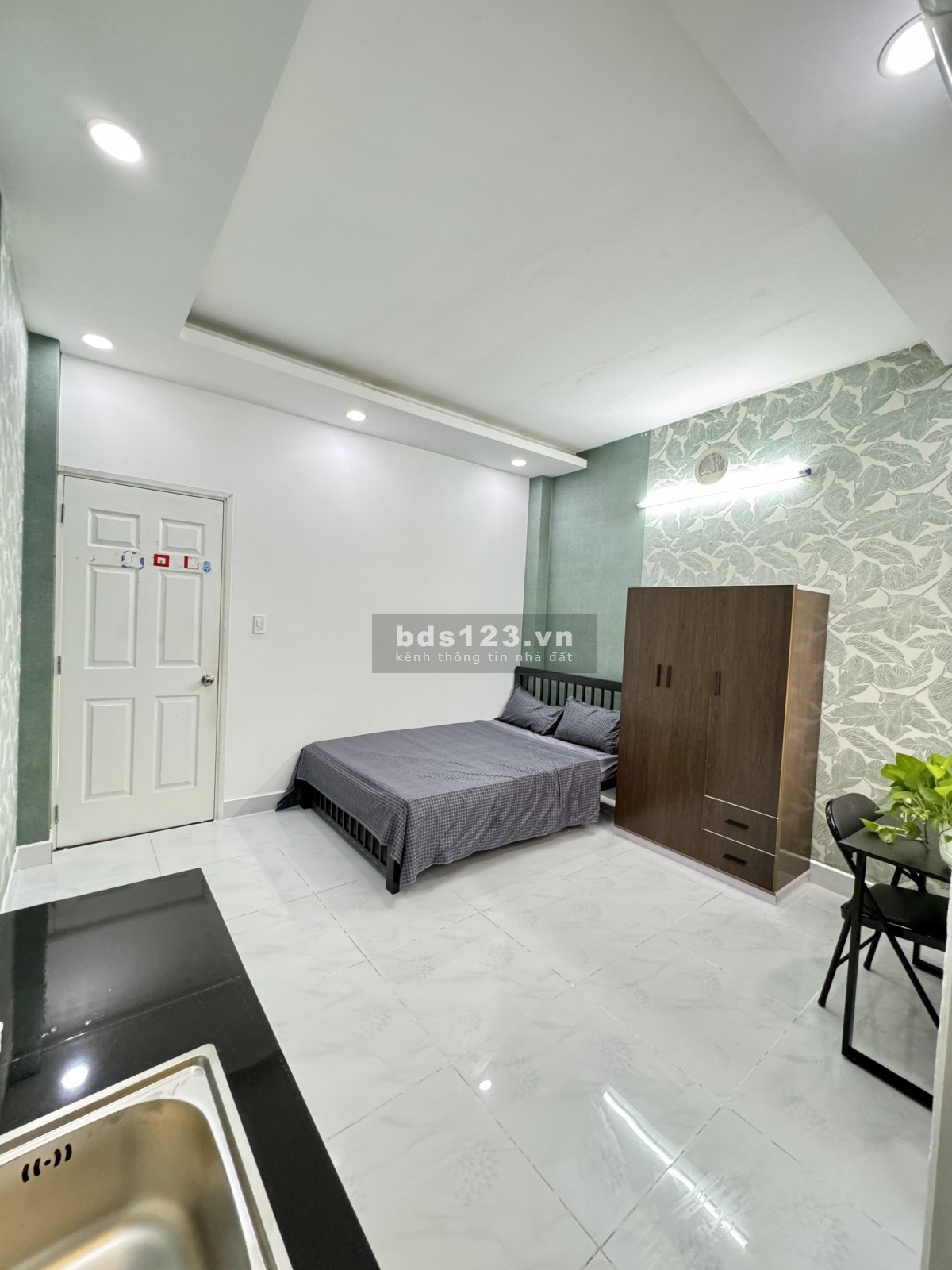 Phòng mới 100% đang hoàn thiện. Không gian thoáng mát. Sát CV Gia Định