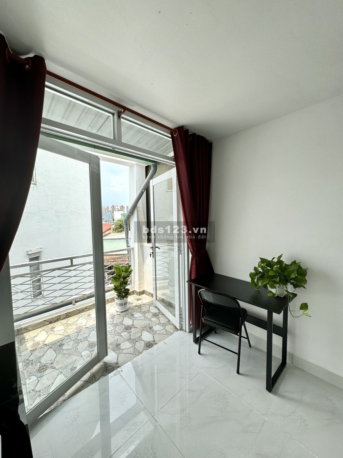 Phòng mới 100% đang hoàn thiện. Không gian thoáng mát. Sát CV Gia Định