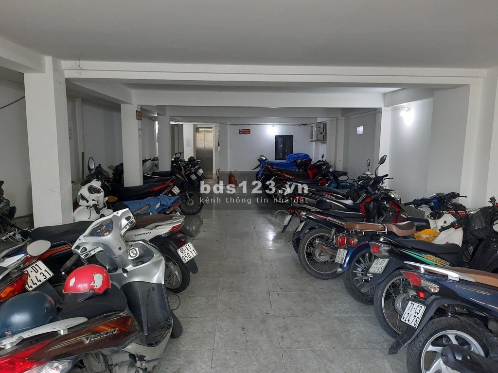 Nhà cực hiếm dòng tiền thu ổn định 2,1 tỷ hàng năm, hẻm xe hơi, khu dân trí cao