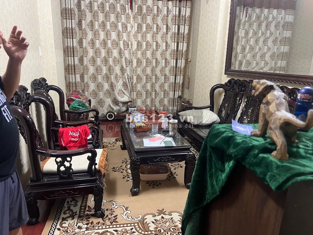 Bán nhà phố Lệnh Cư, Khâm Thiện, Đống Đa - DT: 35M2 - 5 tầng, nhà nở hậu - Gía 5.2 tỷ