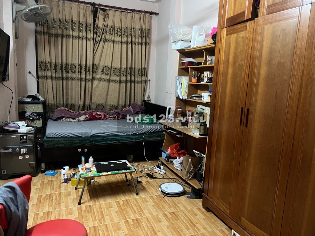 Bán nhà phố Lệnh Cư, Khâm Thiện, Đống Đa - DT: 35M2 - 5 tầng, nhà nở hậu - Gía 5.2 tỷ