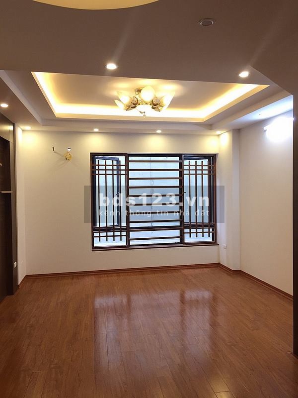 Rẻ số 1 Đại Thành, ngay trung tâm xã. Nhà (3 tầng*4PN) có sân vườn, giá 2.98tỷ về ở luôn.