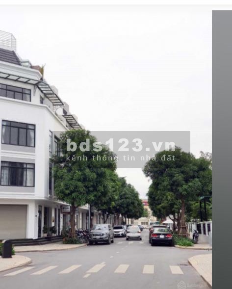 Cho thuê ShopHouse Vinhomes siêu đẹp giá rẻ 57tr, diện tích 98m2, 5 tầng thông sàn LH: 0912 243 163