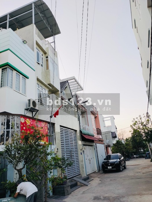 Bán nhà, 2 Tầng, 60m2, oto tránh, có dòng tiền 7tr/th, Phước Thiện, Quận 9. Giá hơn 4 tỷ TL