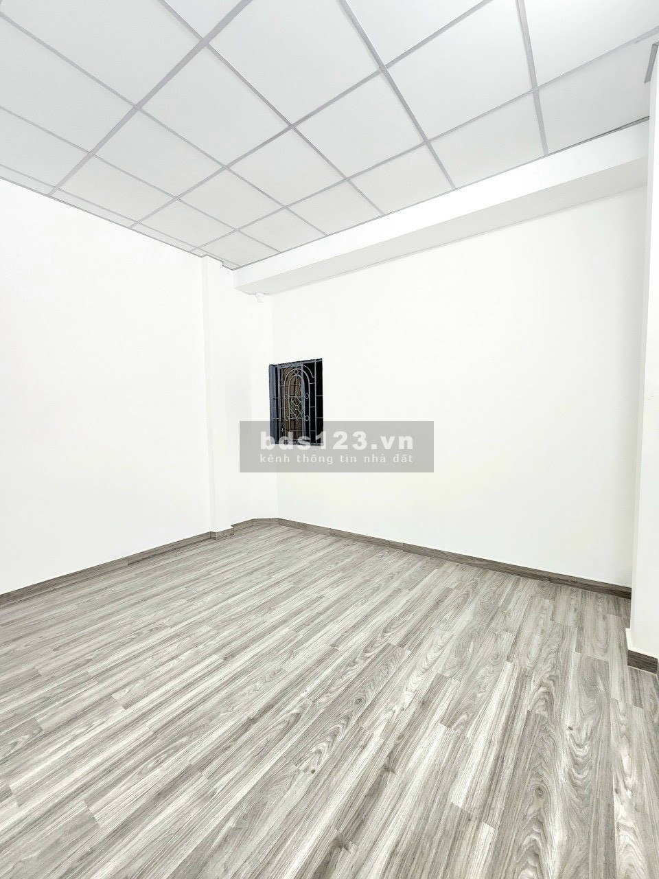 Cần bán nhà mặt tiền đường Nguyễn Hữu Trí 60m2 shr giá bán chỉ từ 750tr