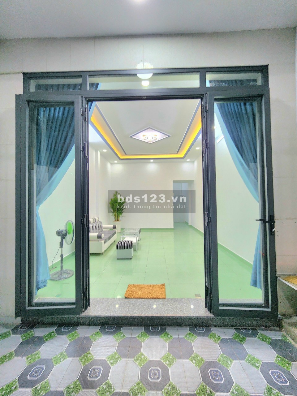 Cần bán nhà mặt tiền đường Nguyễn Hữu Trí 60m2 shr giá bán chỉ từ 750tr