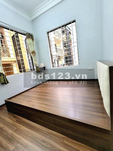 4,75 tỷ - Bán nhà Kim Giang lô góc 3 thoáng
