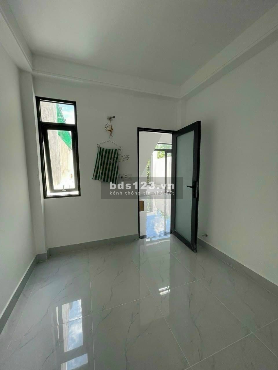Bán nhà trệt lửng Hiệp An, Thủ Dầu Một, dt 6.6*13, thổ cư 73.4m, giá 2.050 tỷ, lh 0384329615 Luyến