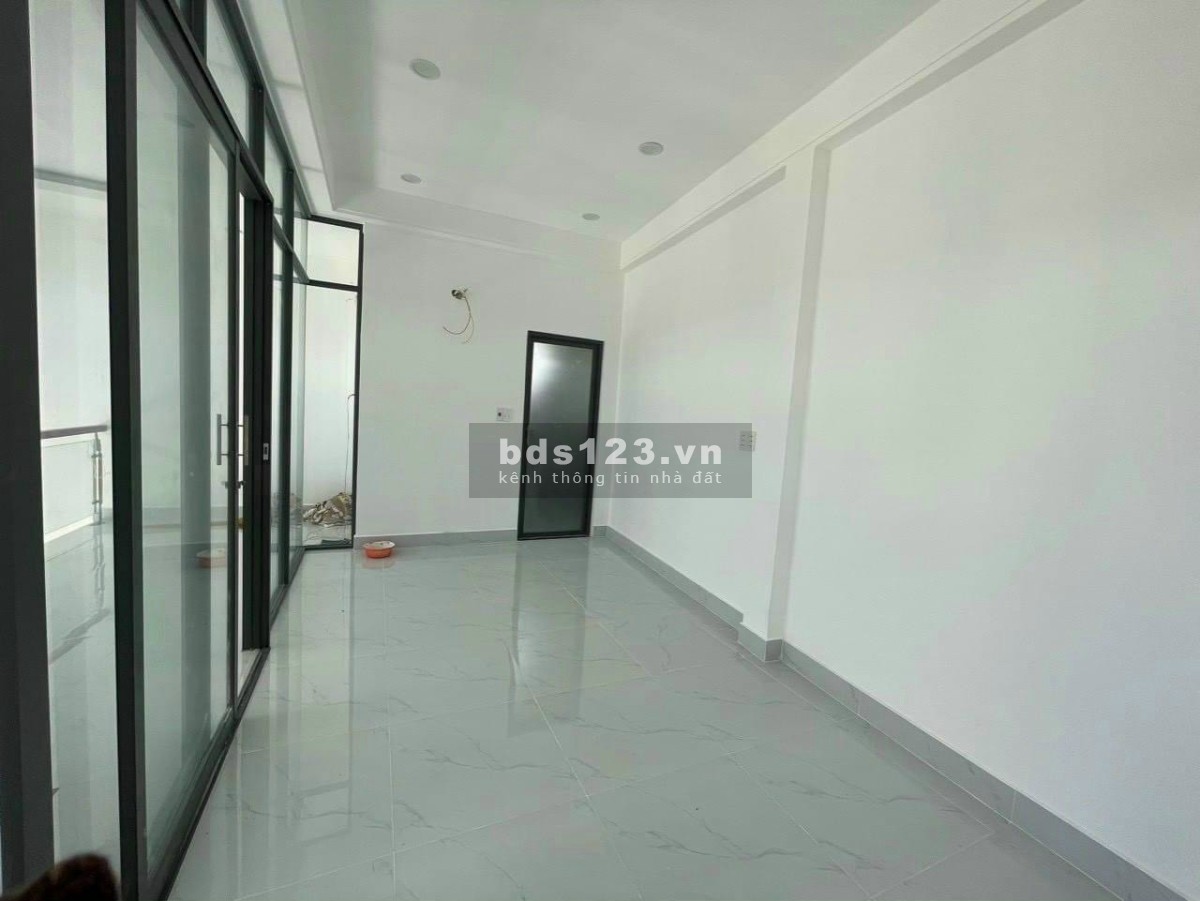 Bán nhà trệt lửng Hiệp An, Thủ Dầu Một, dt 6.6*13, thổ cư 73.4m, giá 2.050 tỷ, lh 0384329615 Luyến