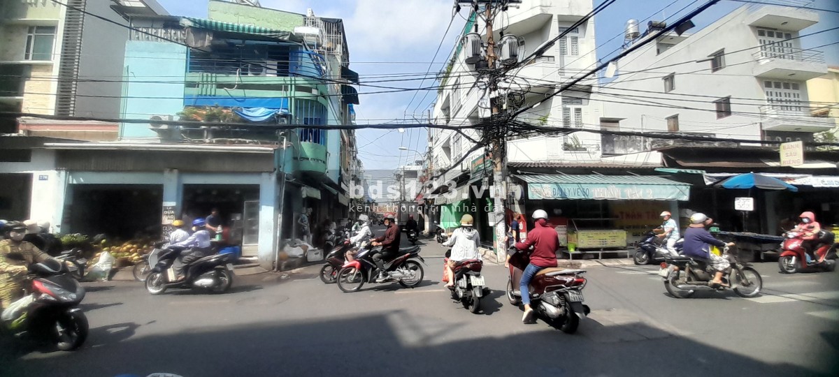 Bán nhà 3 tầng, Bàu Cát, Tân Bình, hẻm 6m, 31m², hơn 6 tỷ