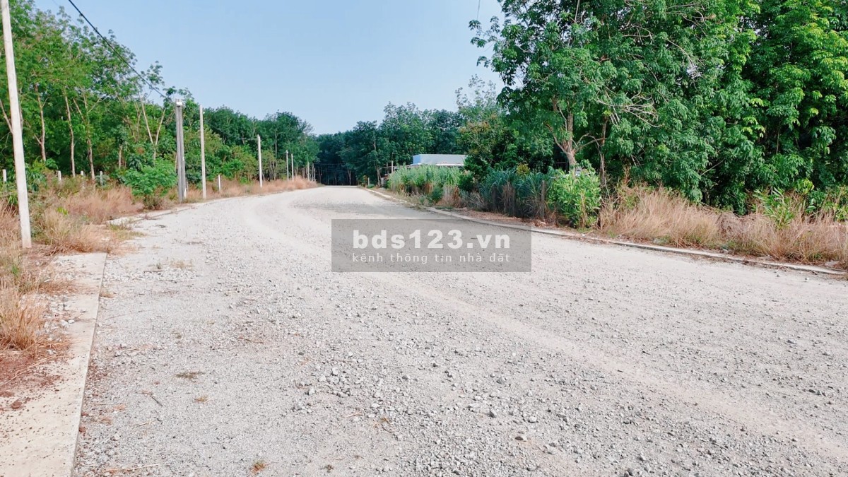 Cắt 55% Chỉ 350tr có 100m2 thổ cư. Sát bên KCN Minh Hưng 3. Dân cư hiện hữu sẵn