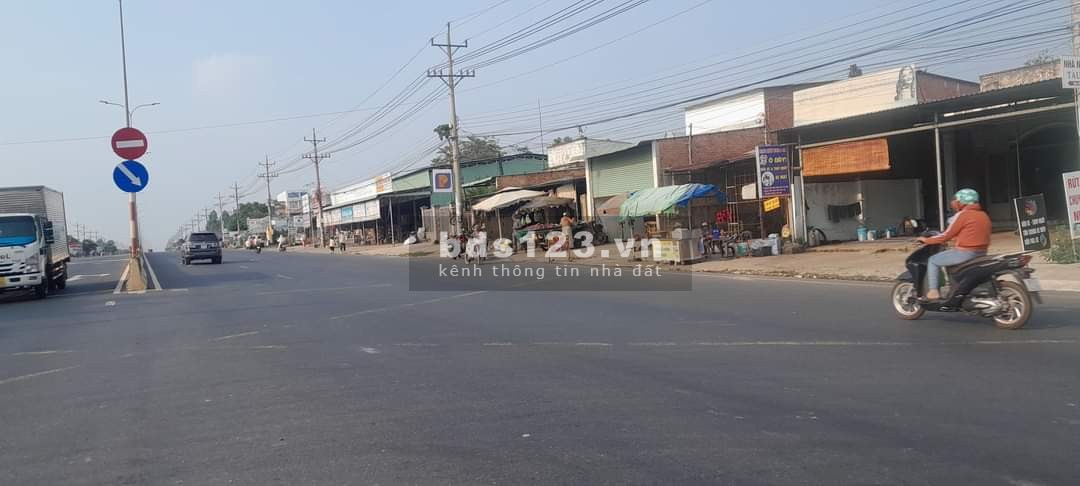 Cần bán đất Chơn Thành Bình Phước giá rẻ, gần QL 13, khu công nghiệp Minh Hưng 3, chỉ cần 299tr