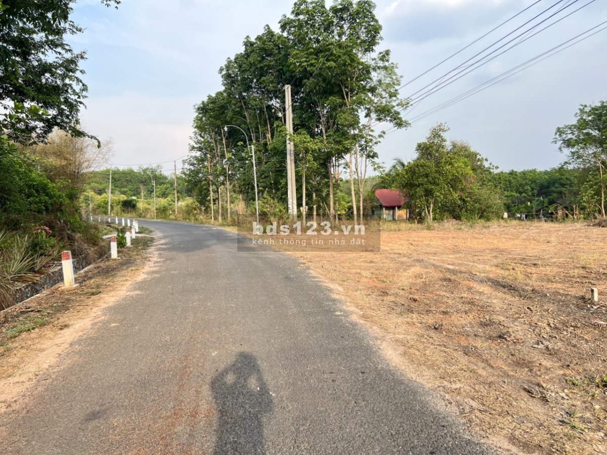 Cần bán đất Chơn Thành Bình Phước giá rẻ, gần QL 13, khu công nghiệp Minh Hưng 3, chỉ cần 299tr