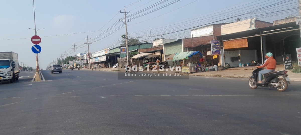 Cần bán đất Chơn Thành Bình Phước giá rẻ, gần QL 13, khu công nghiệp Minh Hưng 3, chỉ cần 299tr