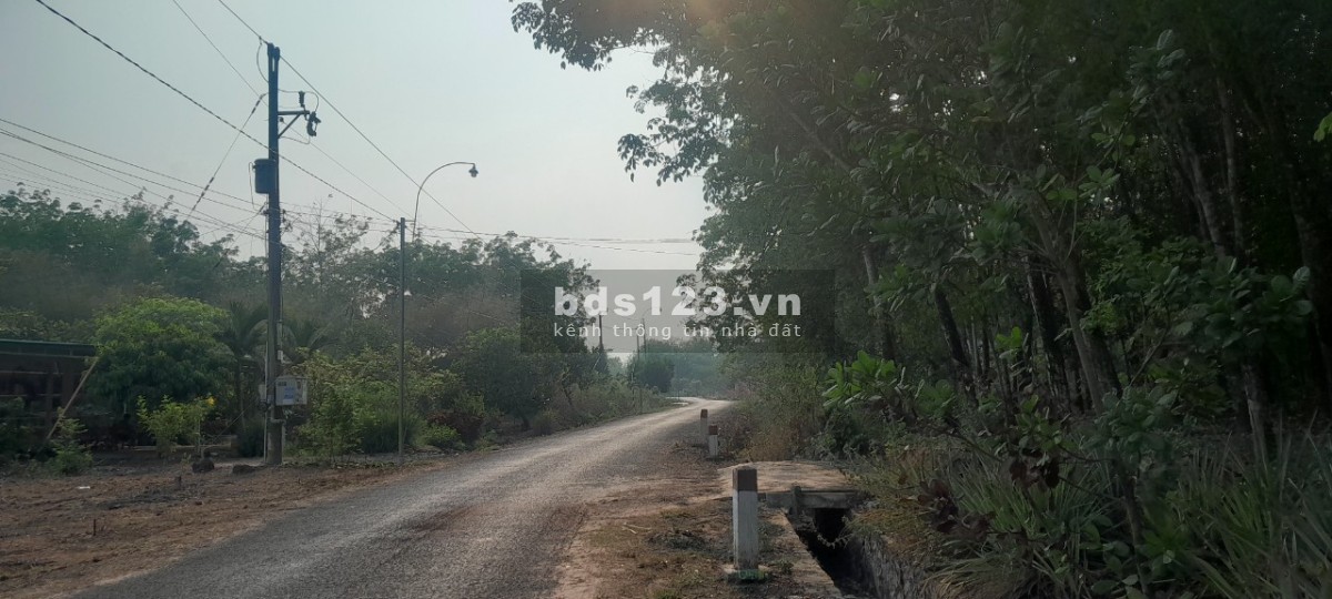 Cần bán đất Chơn Thành Bình Phước giá rẻ, gần QL 13, khu công nghiệp Minh Hưng 3, chỉ cần 299tr