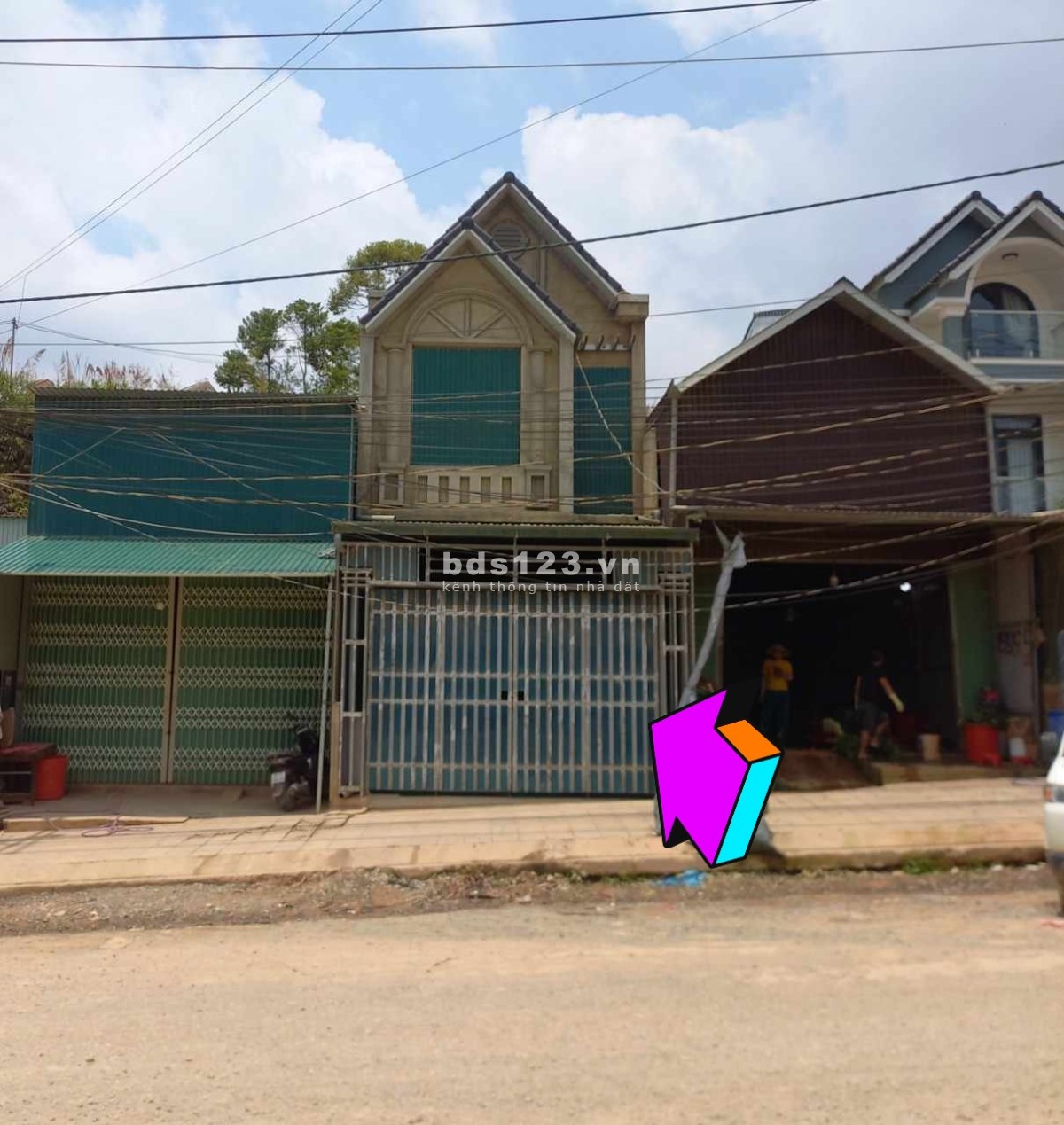 Bán nhà Sổ riêng XD, mặt đường 19/5, thị trấn Lạc Dương ( Phường LangBiang - TP. Đà Lạt )
