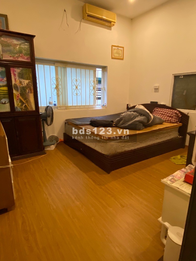 Nhà mặt ngõ 134.Tân Thụy, Long Biên, ngõ sạch sẽ, ba gác tránh nhau, nội thất còn mới 52m2, 5,8 ty