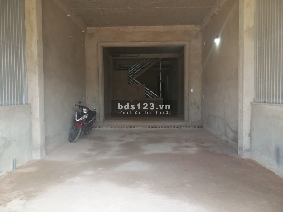 Bán nhà Sổ riêng XD, mặt đường 19/5, thị trấn Lạc Dương ( Phường LangBiang - TP. Đà Lạt )