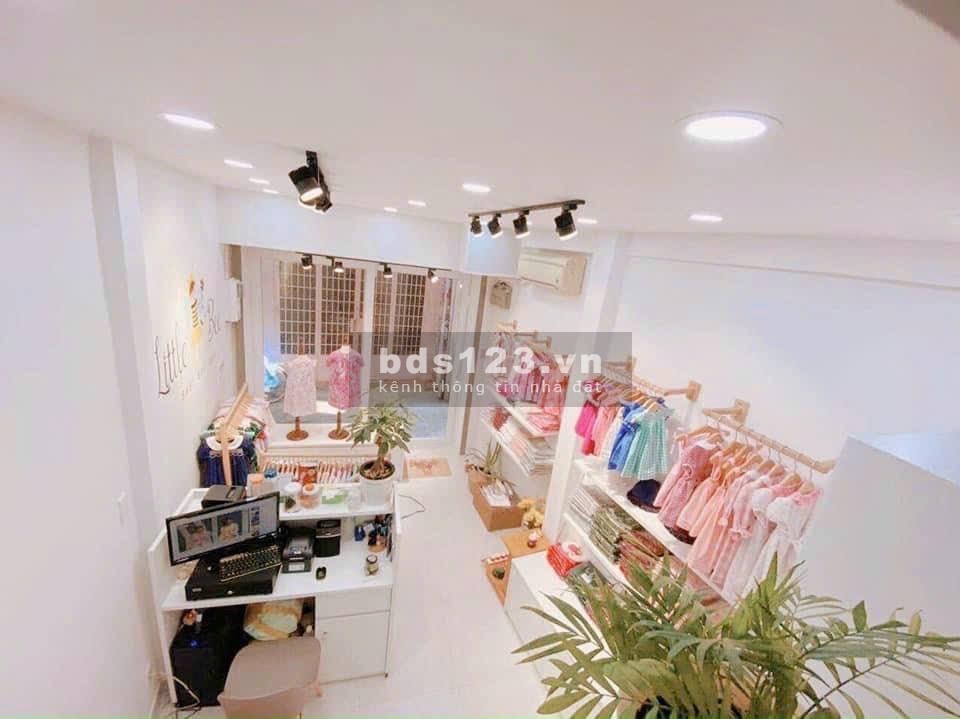 Nhà đẹp trung tâm, hẻm thông suốt - Phường 4 quận 3 - Dọn vào ở ngay - Chỉ 3.15 tỷ