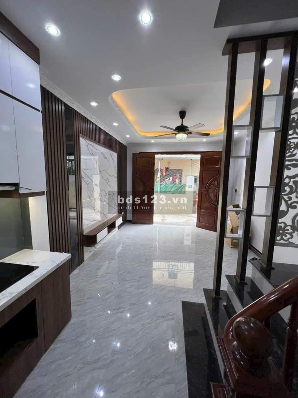 Bán gấp nhà dân 40m, sổ đỏ cc, ôtô đỗ cửa, ful nội thất, 5p ra Gleximco