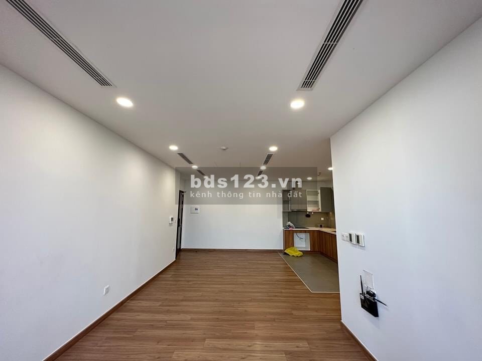 Chung cư Carillon 5-Tân Phú. Căn góc 2 ban công cực thoáng. 2PN,2WC. Nhà mới, 80m2 giá 9tr5/th