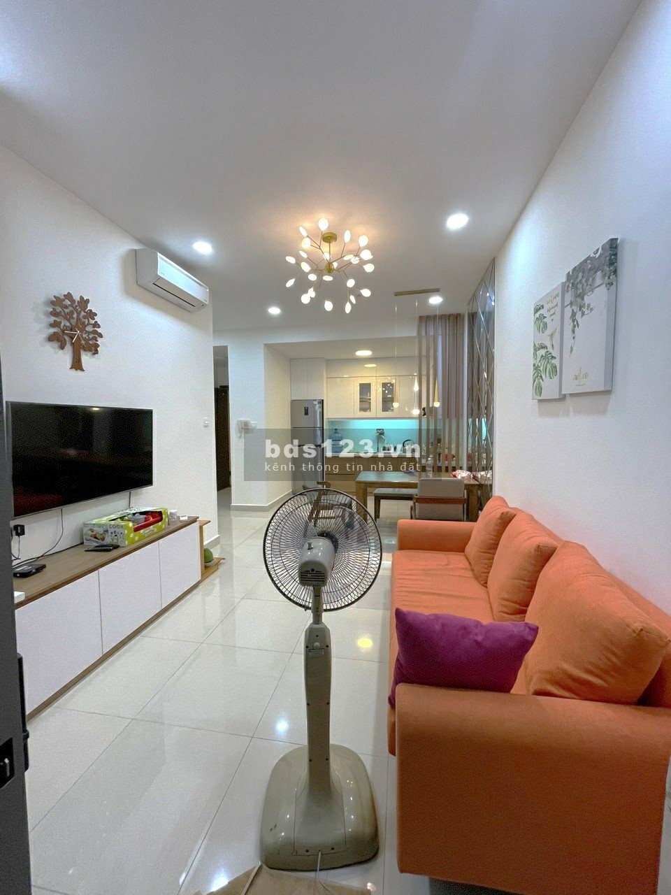Bán 2 phòng ngủ bao hết phí giá cực tốt – The Sun Avenue 2PN