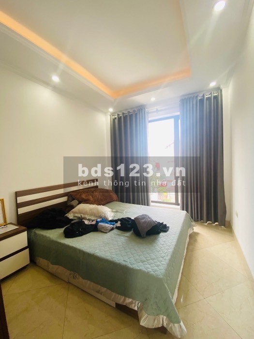 Bán nhà Thanh Am, Thượng Thanh, ô tô đỗ cửa, nội thất long lanh 39m2.4 tầng 1 tum 3,8ty