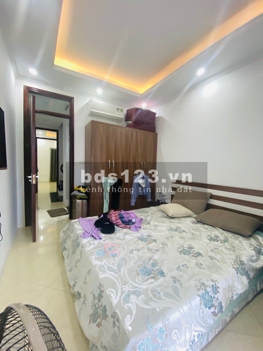 Bán nhà Thanh Am, Thượng Thanh, ô tô đỗ cửa, nội thất long lanh 39m2.4 tầng 1 tum 3,8ty