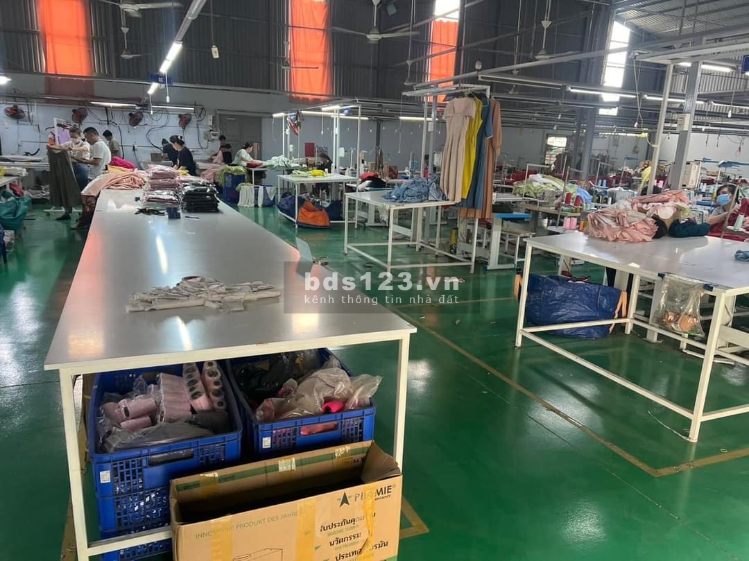 Cần sang nhượng xưởng may thời trang 4 chuyền, gần ngã tư Ga Quận 12