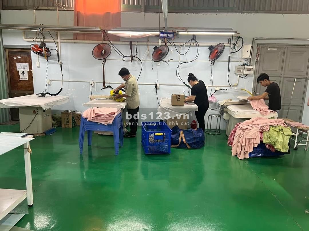 Cần sang nhượng xưởng may thời trang 4 chuyền, gần ngã tư Ga Quận 12