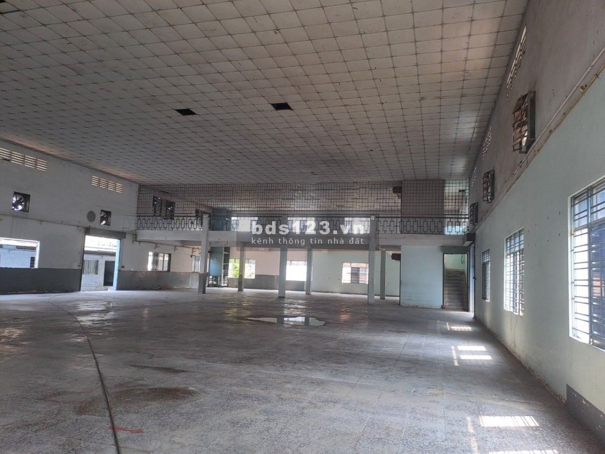 Cho thuê kho xưởng 2.500m2 QL 1A, Linh Trung, Quận Thủ Đức