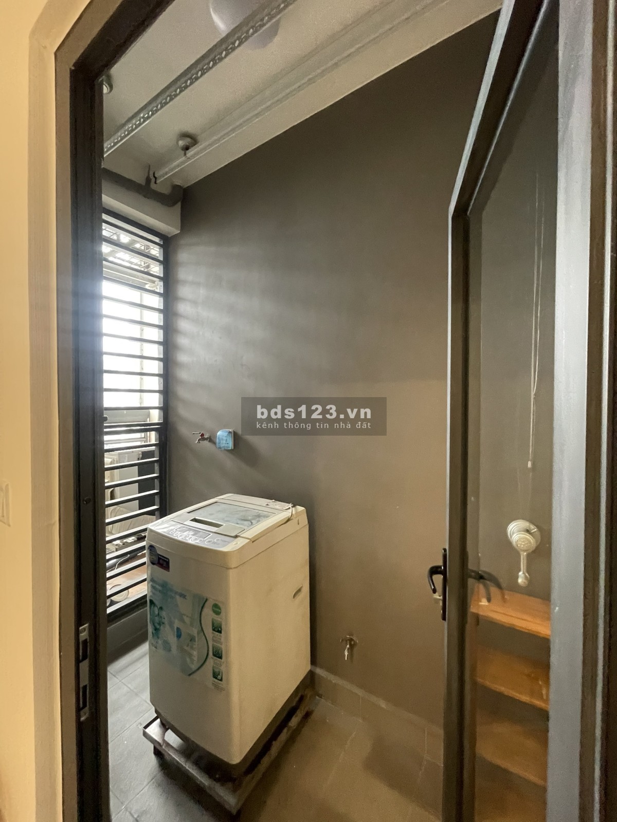 Bán căn hộ 2N1vs 54m2 full nội thất, tầng hướng siêu đẹp tòa s202 Vinhomes smart city