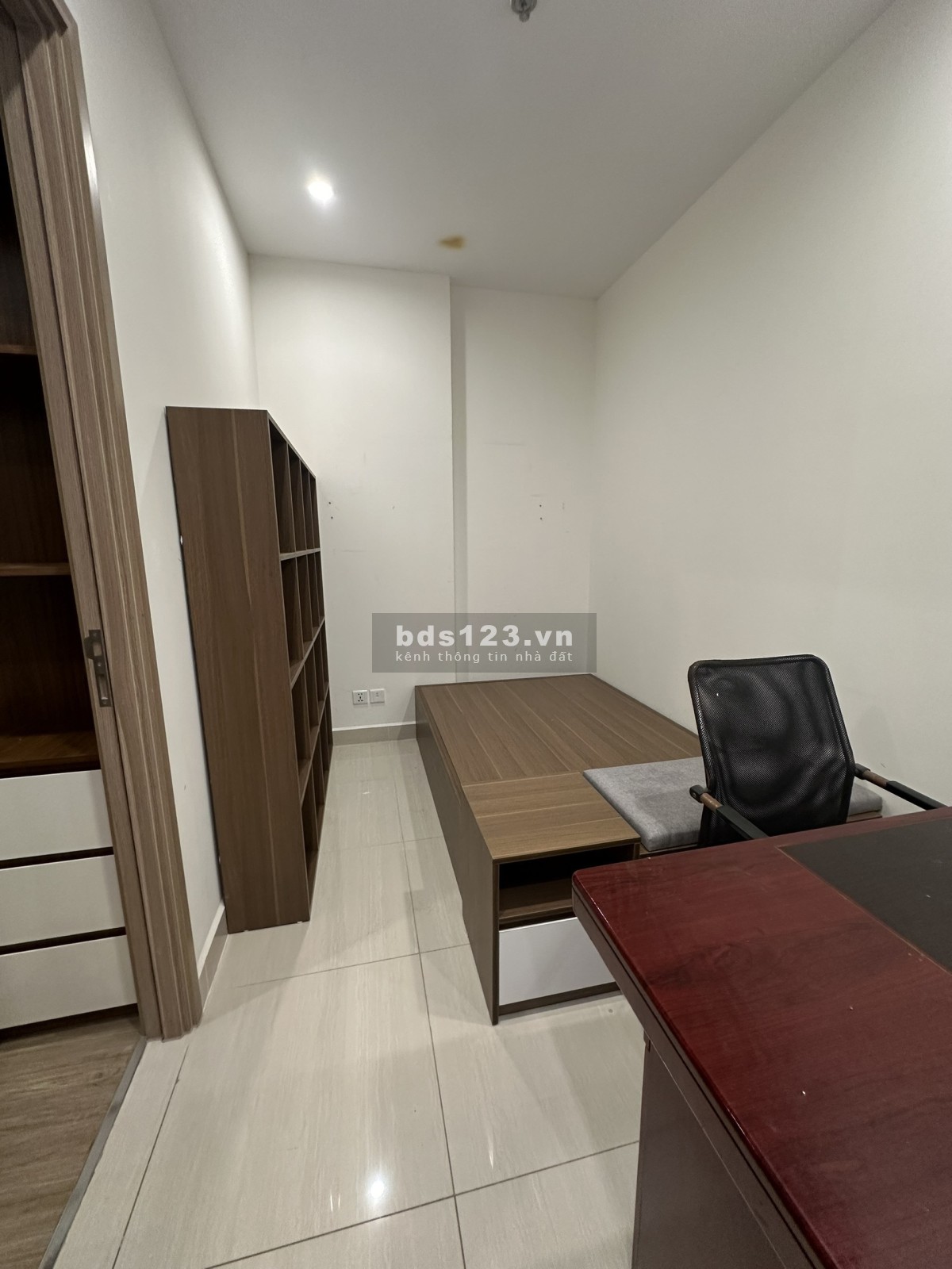 Bán 1PN+1 43m full gỗ view bể hơi S4 Vinhomes Smart City 2.360 tỷ Bao phí