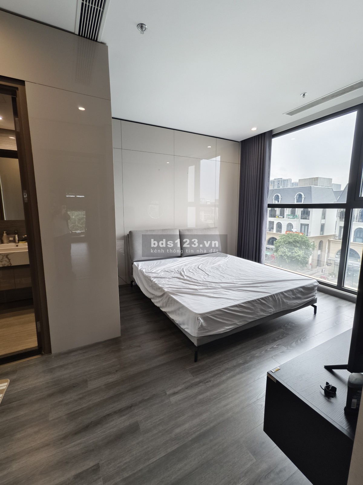 Chung cư Zenpark 3N full nội thất 86.1m2 chỉ 4.5 tỷ BP