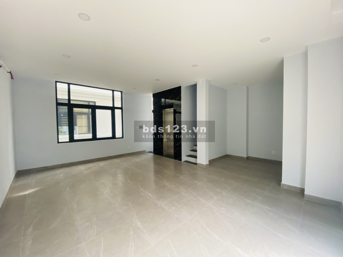 Cho thuê nhà phố Vinhomes Grand Park quận 9 108m2 hoàn thiện chỉ 25 triệu/ tháng