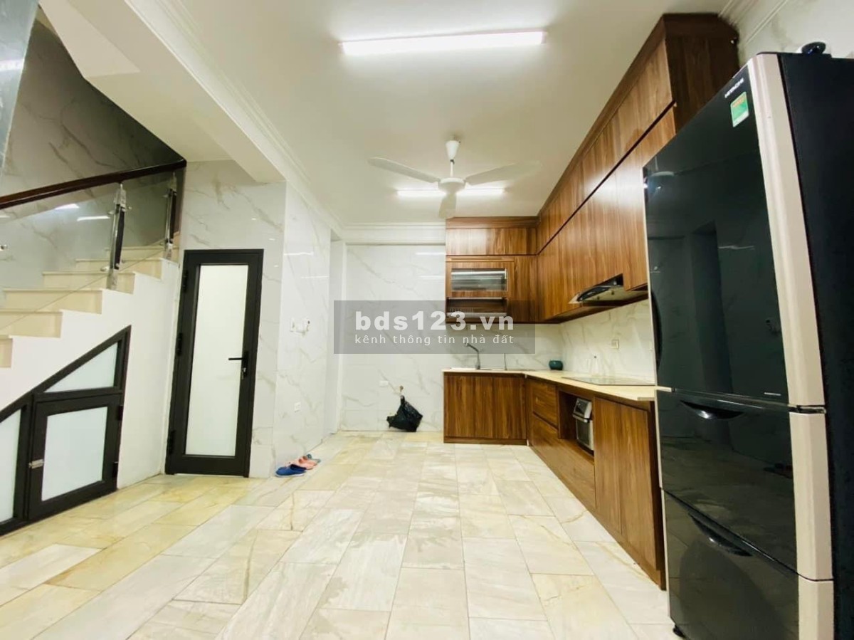 Bán nhà Lê Đức Thọ 50m2 5T MT 5m giá đầu tư, nhỉnh 6 tỷ, lô góc, kinh doanh, gần phố