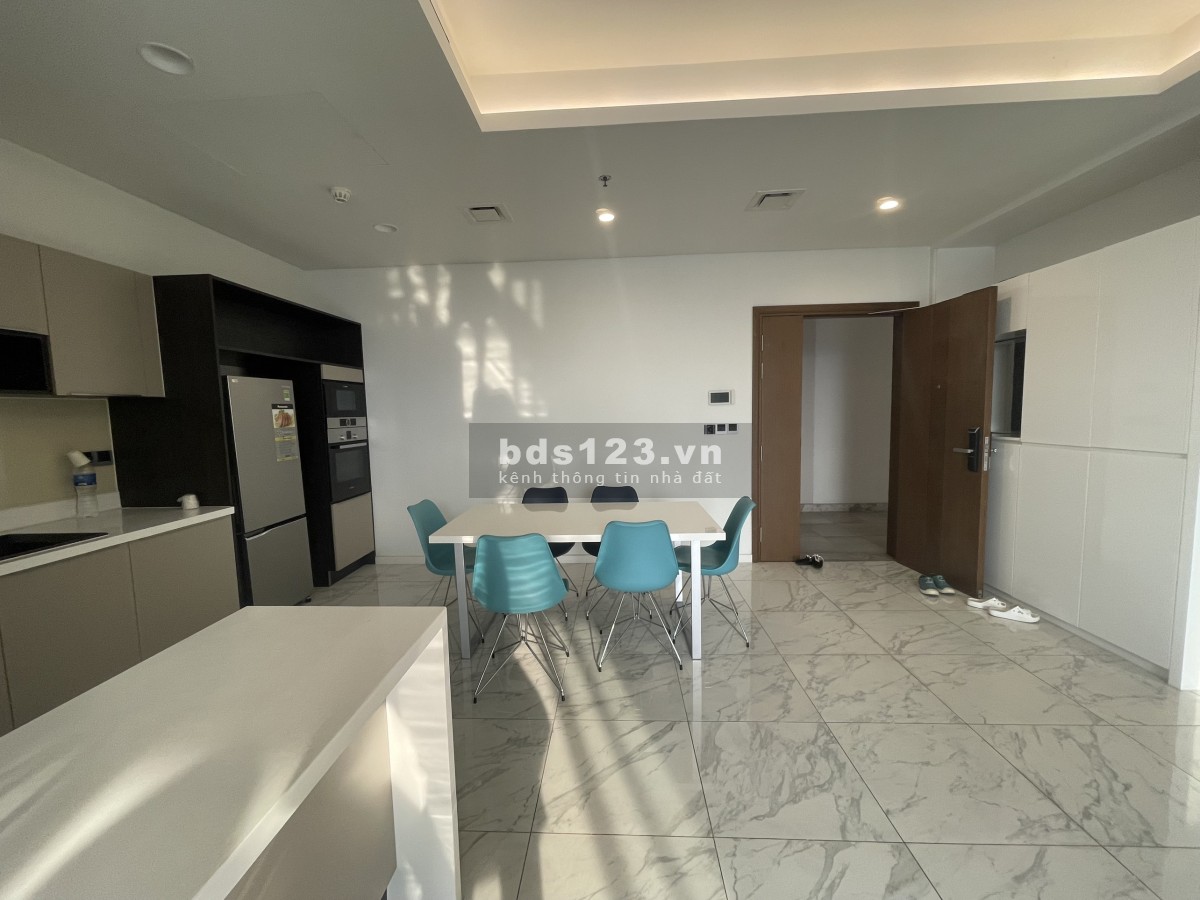 Bán gấp căn Sarica 2PN giá 13 tỷ rẻ hơn thị trường sala 2 tỷ, View thành phố - Diện tích 100m2