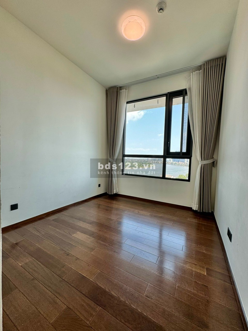 Trống sẵn dọn vào ngay căn 3PN, NTCB chỉ 70 triệu view sông, thang riêng, D'Edge Thảo Điền