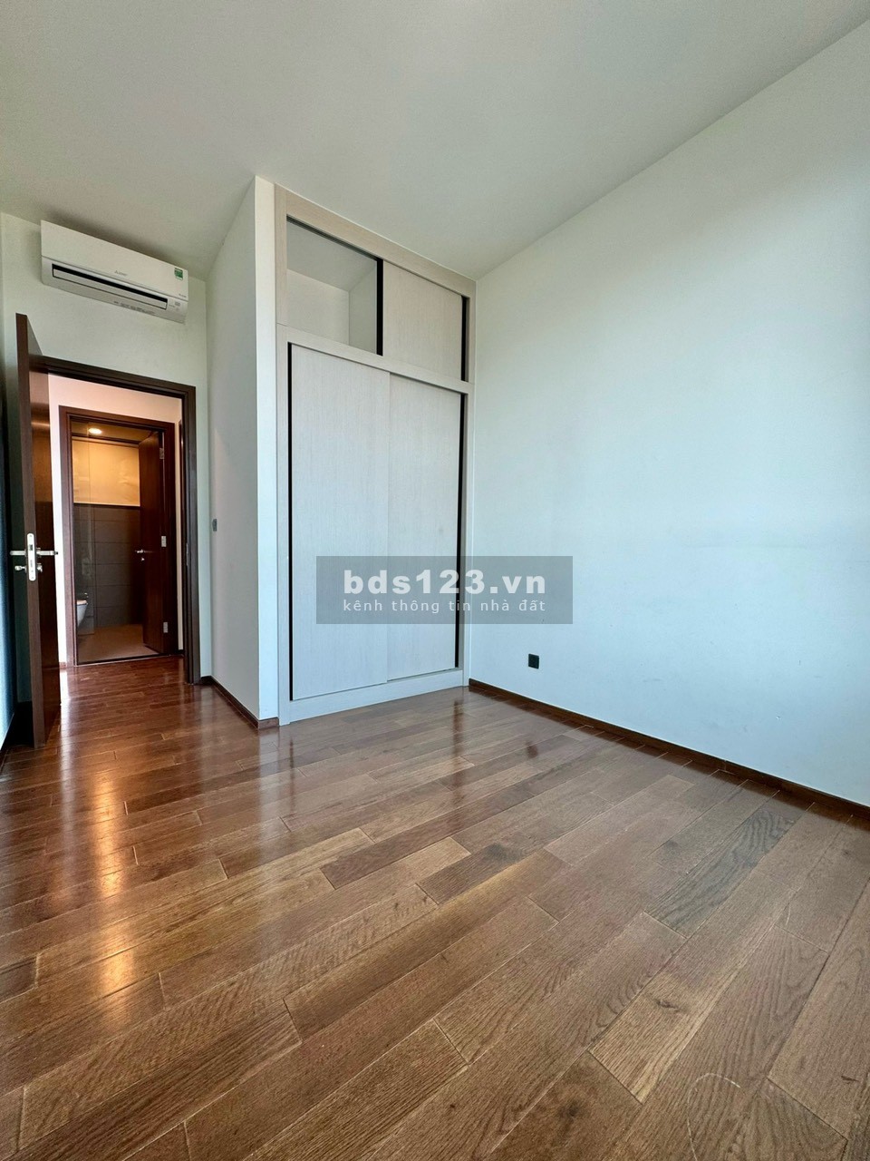 Trống sẵn dọn vào ngay căn 3PN, NTCB chỉ 70 triệu view sông, thang riêng, D'Edge Thảo Điền