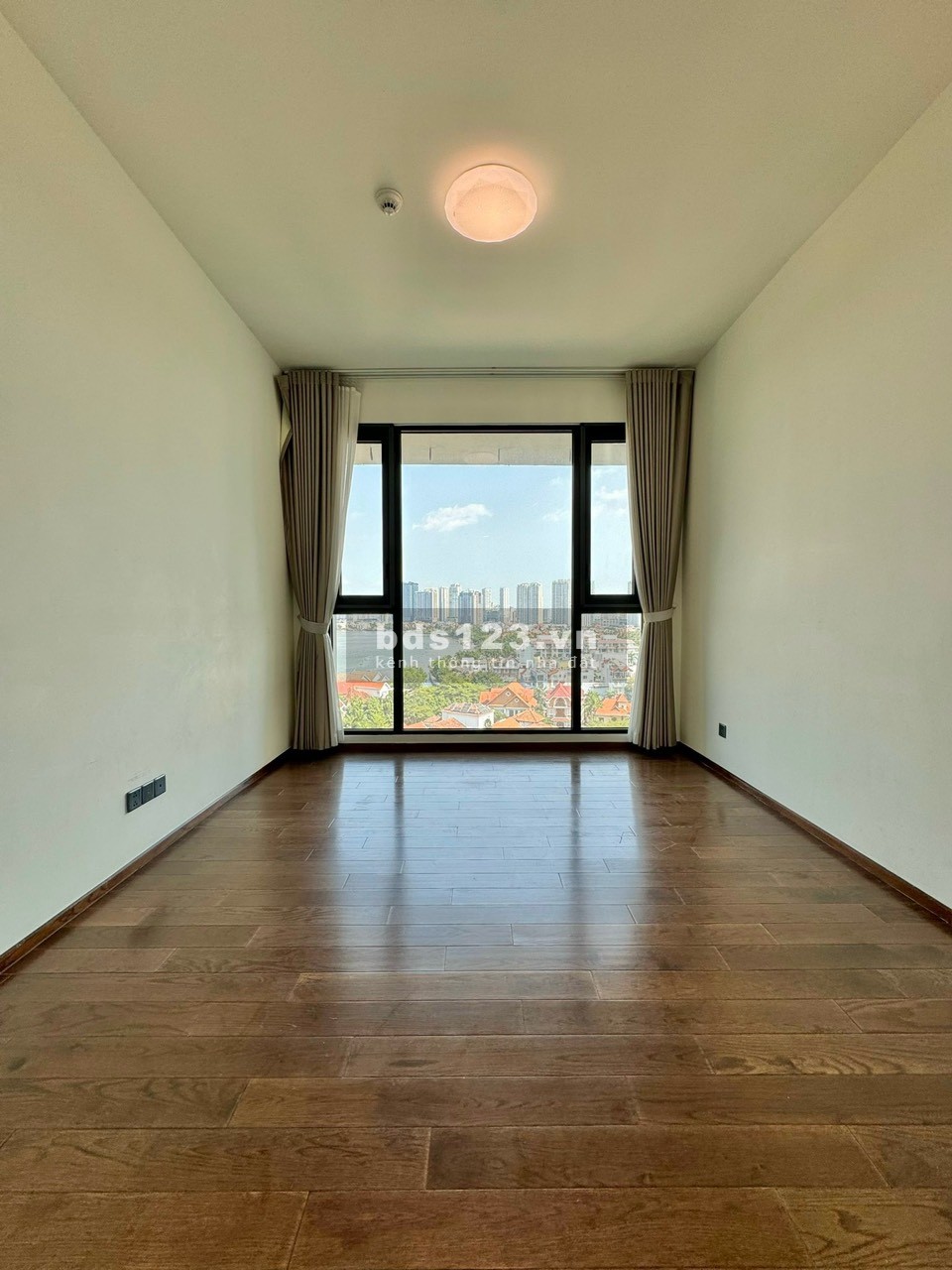 Trống sẵn dọn vào ngay căn 3PN, NTCB chỉ 70 triệu view sông, thang riêng, D'Edge Thảo Điền