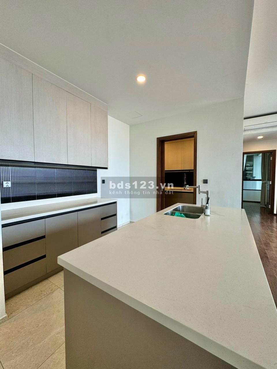 Trống sẵn dọn vào ngay căn 3PN, NTCB chỉ 70 triệu view sông, thang riêng, D'Edge Thảo Điền