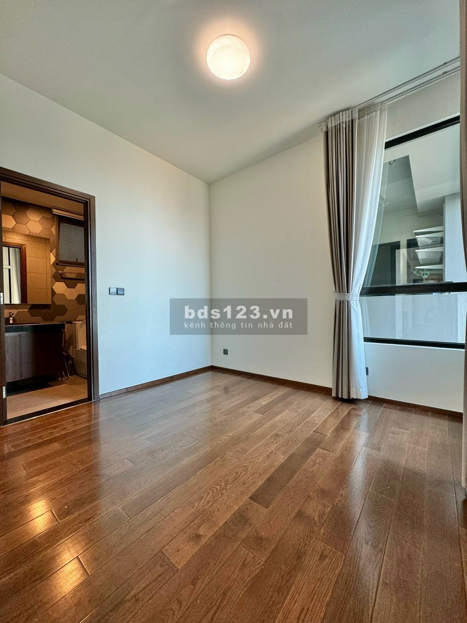 Trống sẵn dọn vào ngay căn 3PN, NTCB chỉ 70 triệu view sông, thang riêng, D'Edge Thảo Điền