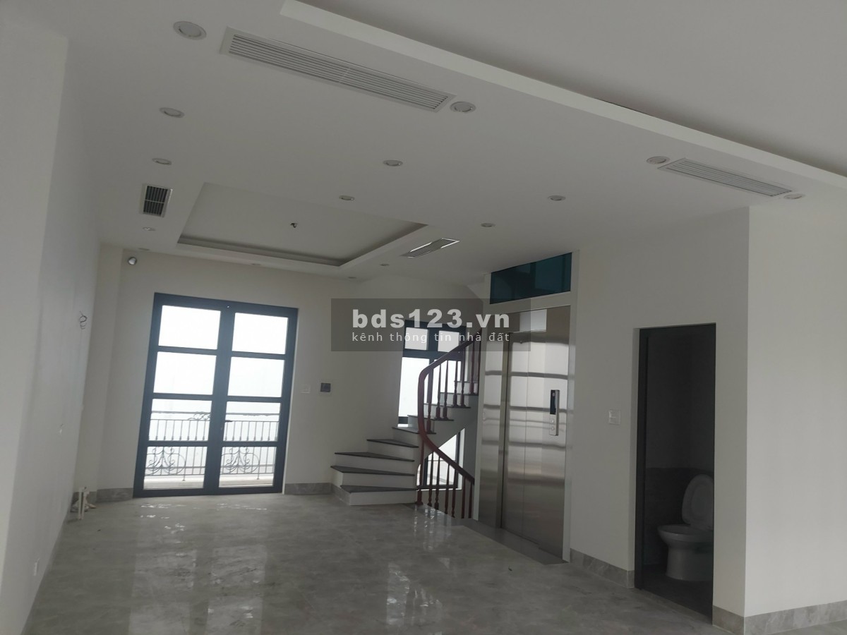 Biệt Thự Song Lập 150m2 hoàn thiện có thang máy giá 23.8 tỷ Vin Gia Lâm (0985941715)