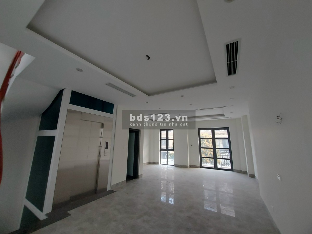 Biệt Thự Song Lập 150m2 hoàn thiện có thang máy giá 23.8 tỷ Vin Gia Lâm (0985941715)