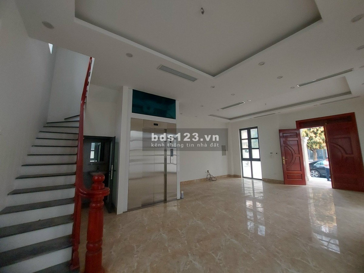 Biệt Thự Song Lập 150m2 hoàn thiện có thang máy giá 23.8 tỷ Vin Gia Lâm (0985941715)