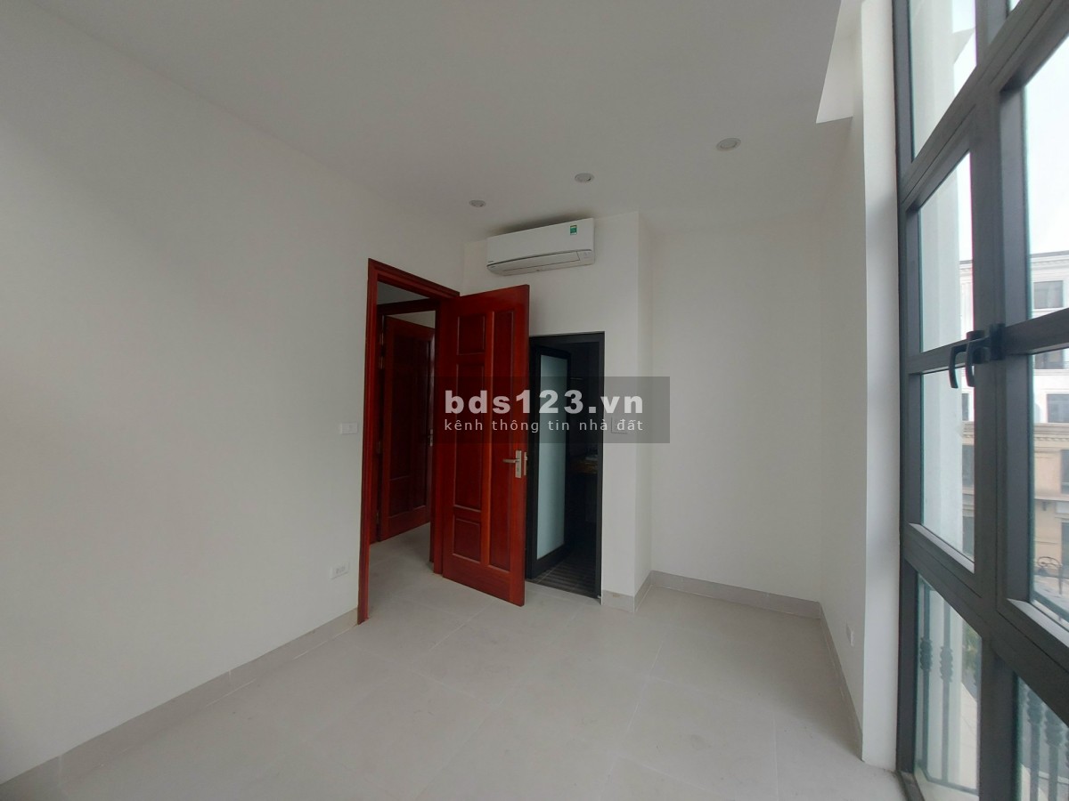Biệt Thự Song Lập 150m2 hoàn thiện có thang máy giá 23.8 tỷ Vin Gia Lâm (0985941715)