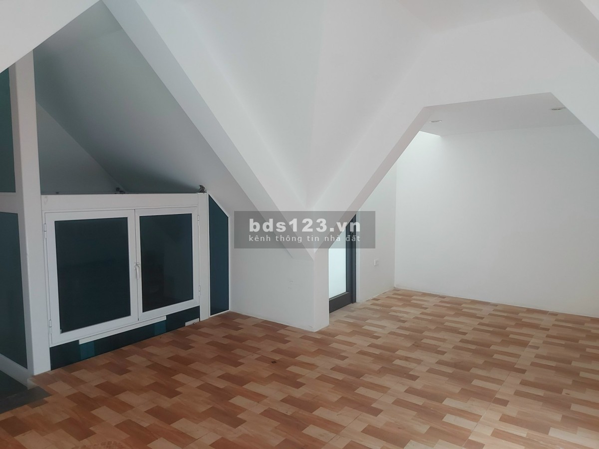 Biệt Thự Song Lập 150m2 hoàn thiện có thang máy giá 23.8 tỷ Vin Gia Lâm (0985941715)