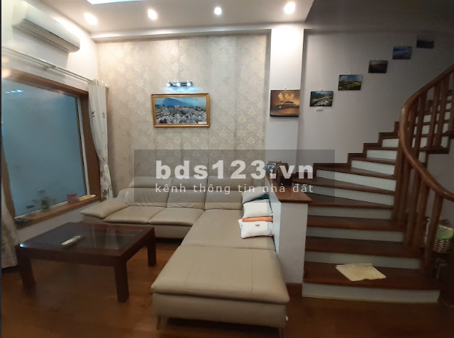 Bán nhà Xuân Phương, sát phố, 35m2, chỉ 3.x tỷ, có bớt.