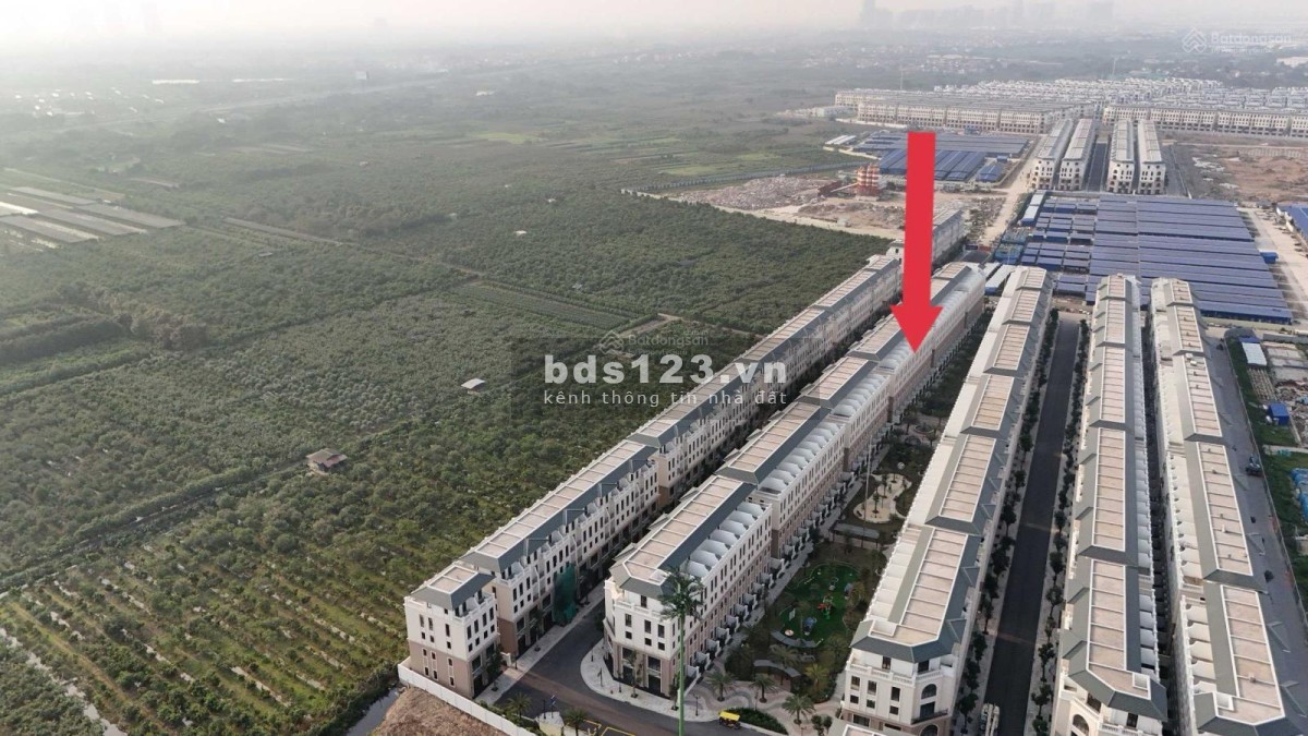 Thời Đại 18 với 2 mặt tiền view công viên 68m mà giá chỉ nhỉnh 8 tỷ. cạnh chung cư